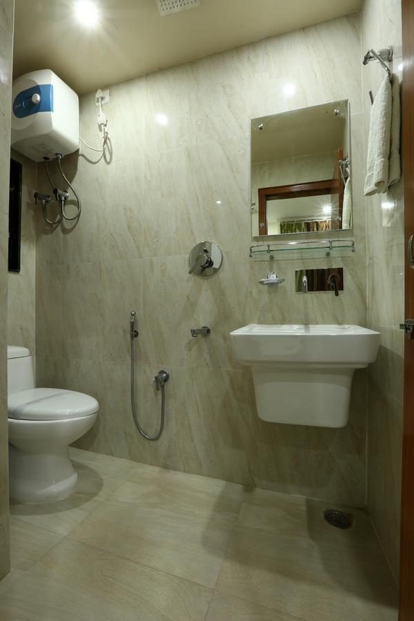 גווהטי Hotel Sunview International מראה חיצוני תמונה